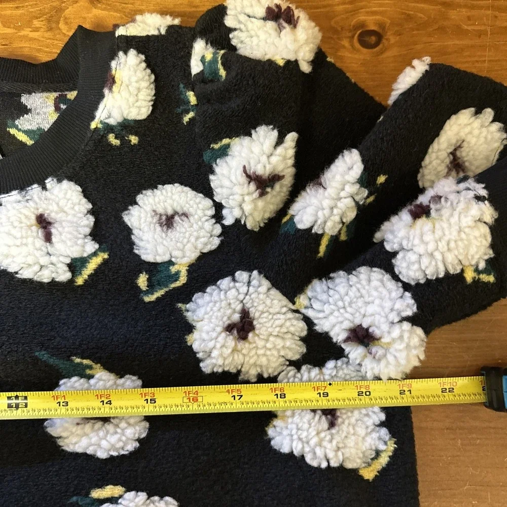 By Anthropologie NWT Medium Sherpa‎ Fleece Flowers Sweater Top Puff Sleeves
